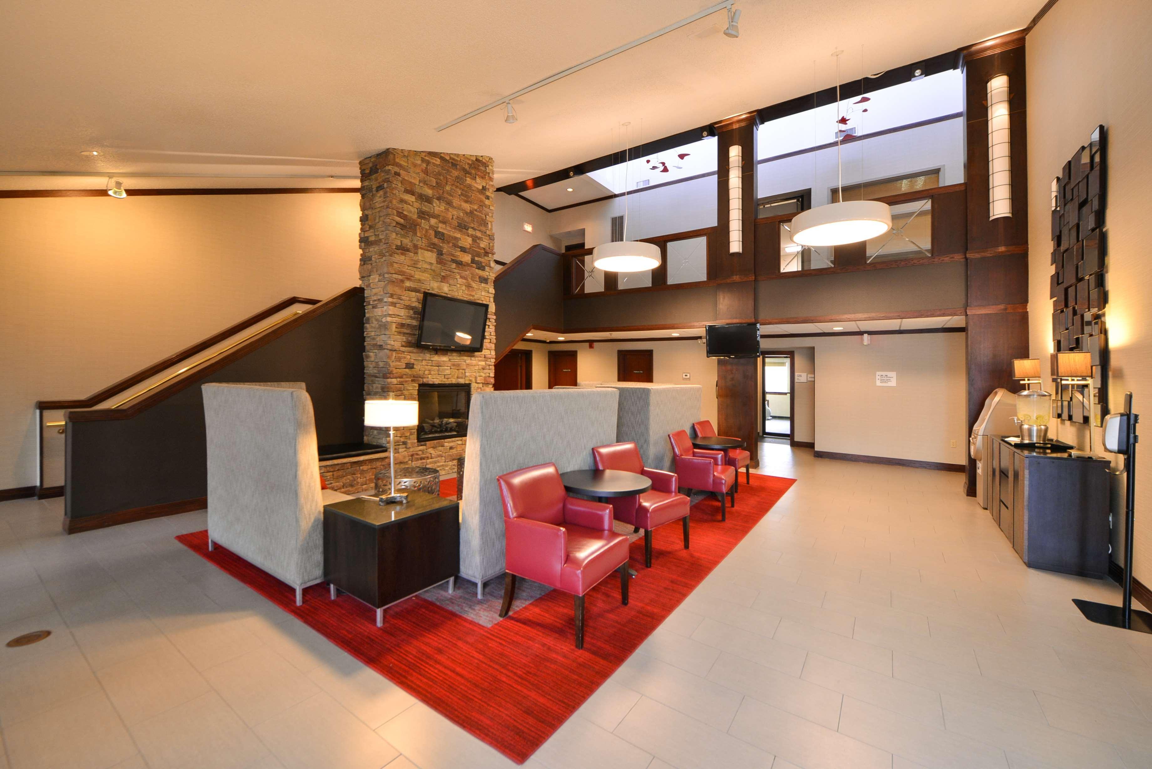 Radisson Hotel Madison Ngoại thất bức ảnh