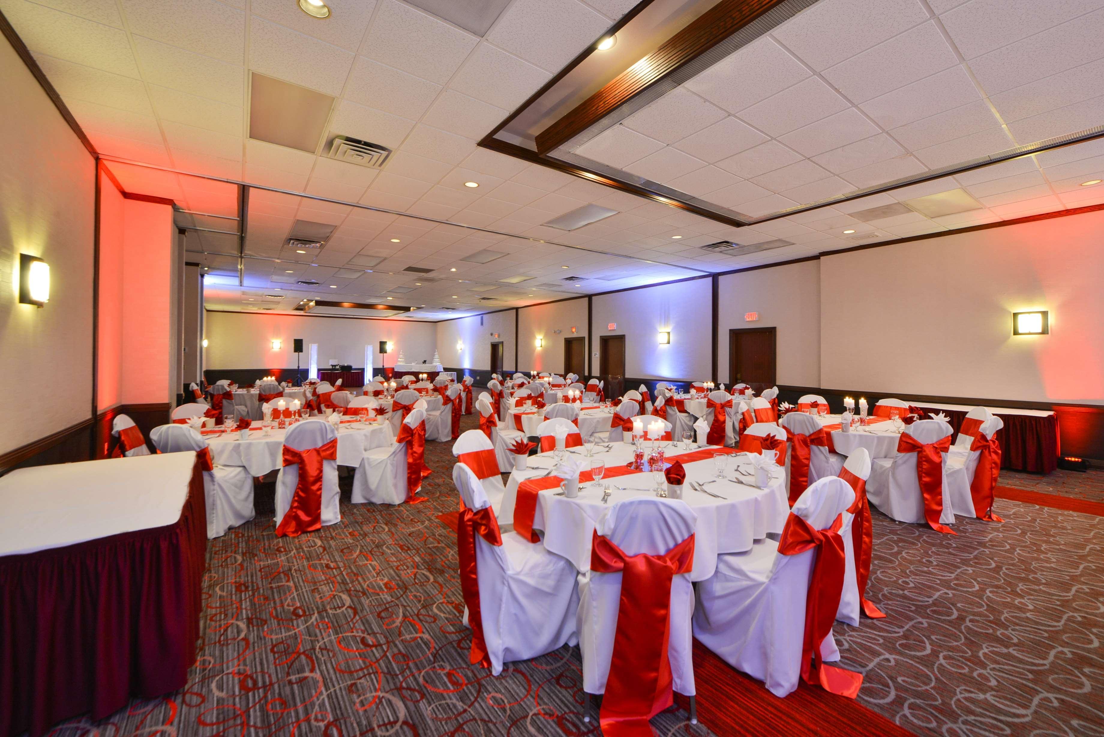 Radisson Hotel Madison Ngoại thất bức ảnh