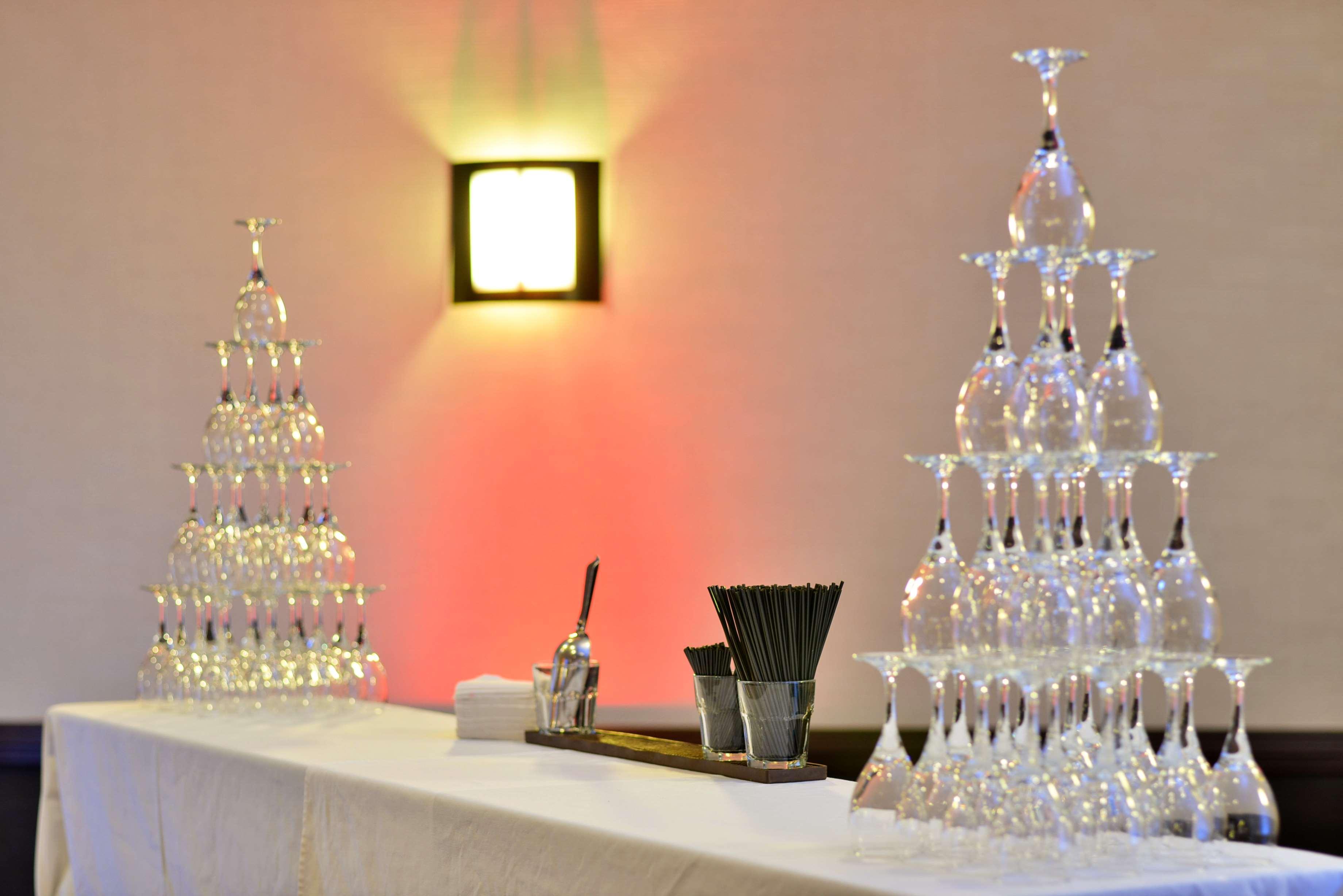 Radisson Hotel Madison Ngoại thất bức ảnh