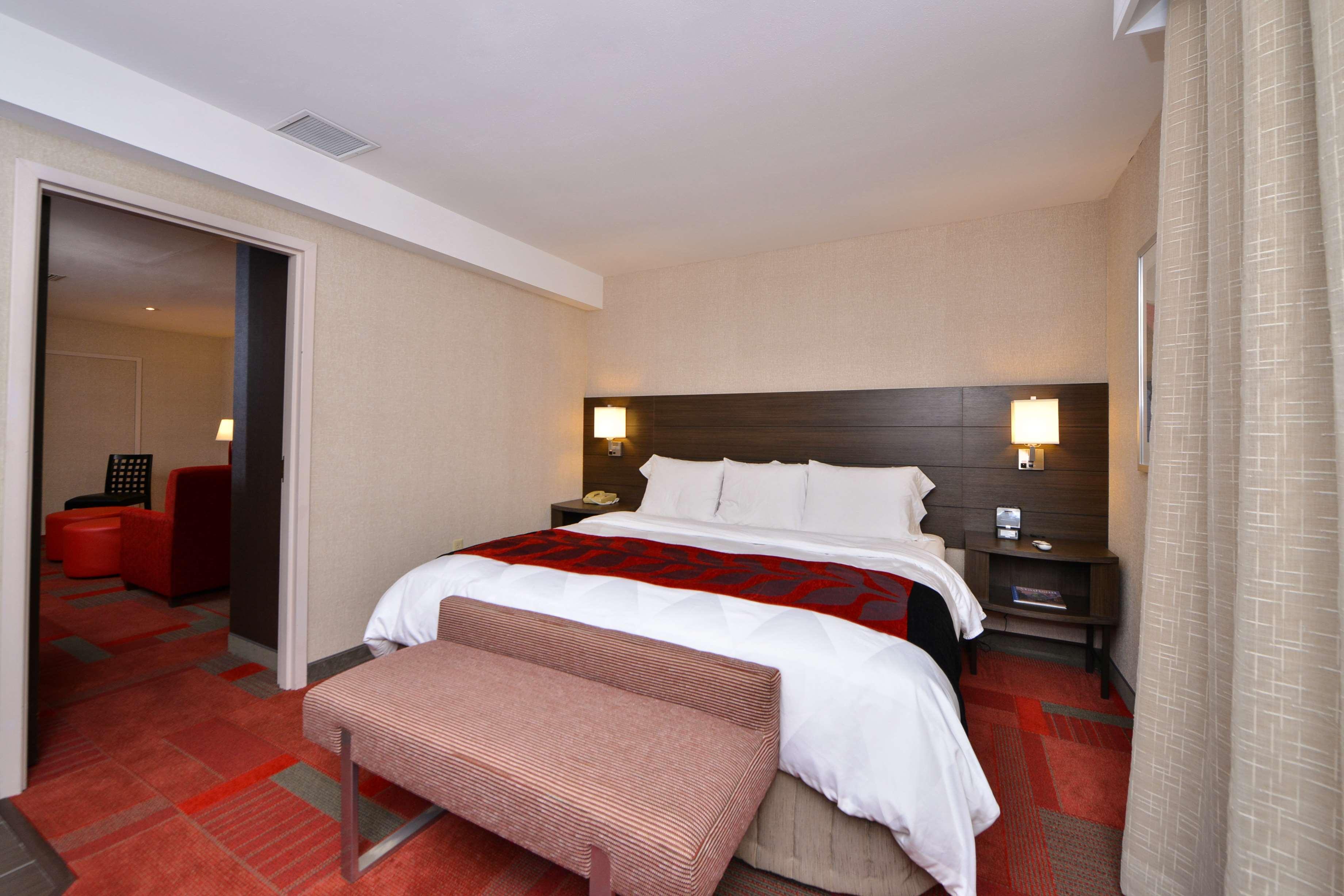 Radisson Hotel Madison Ngoại thất bức ảnh