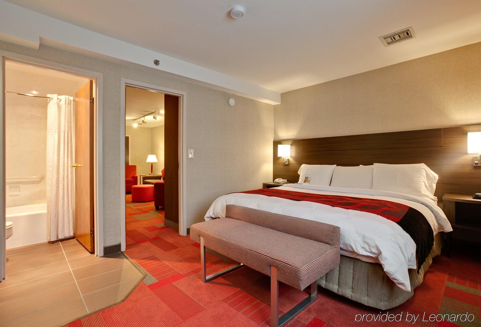 Radisson Hotel Madison Phòng bức ảnh